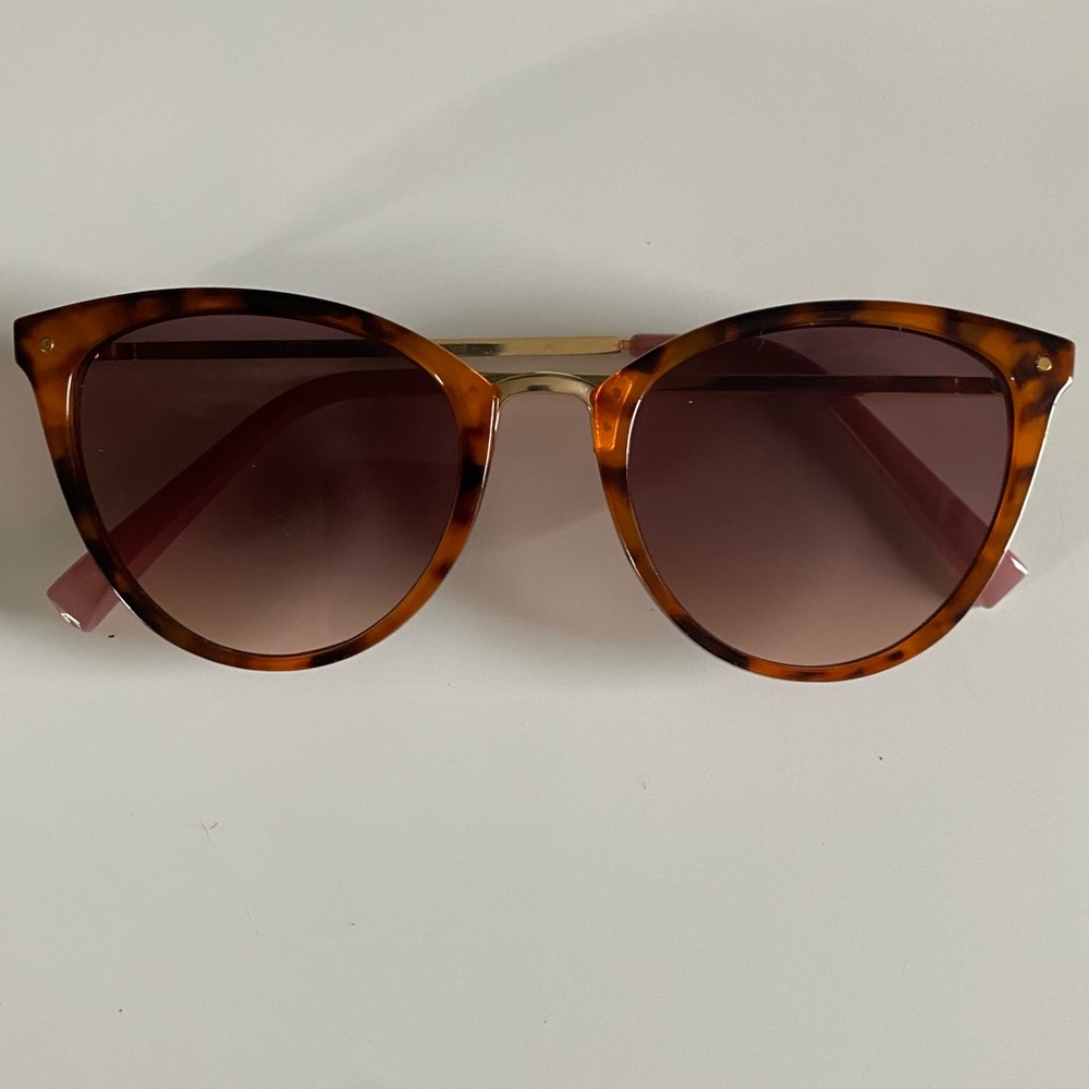 Tortuous sunglasses